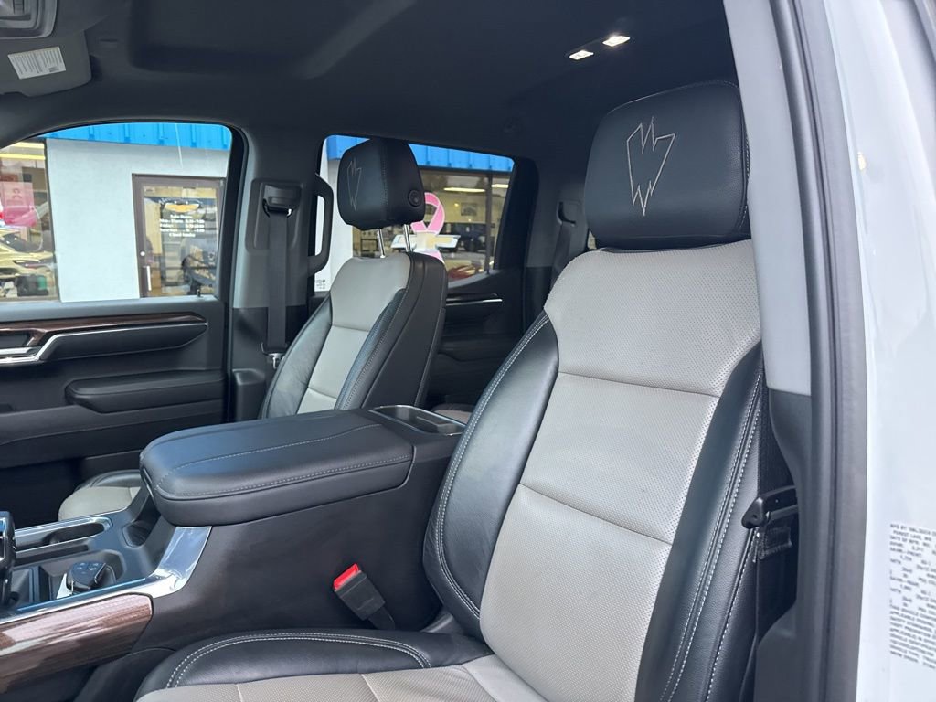 Used 2023 Chevrolet Silverado 1500 RST w/ Convenience Package II image 31