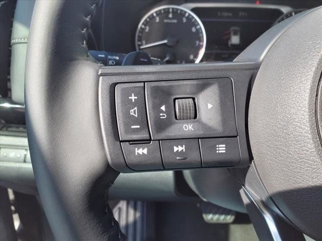 New 2025 Nissan Pathfinder SV image 23