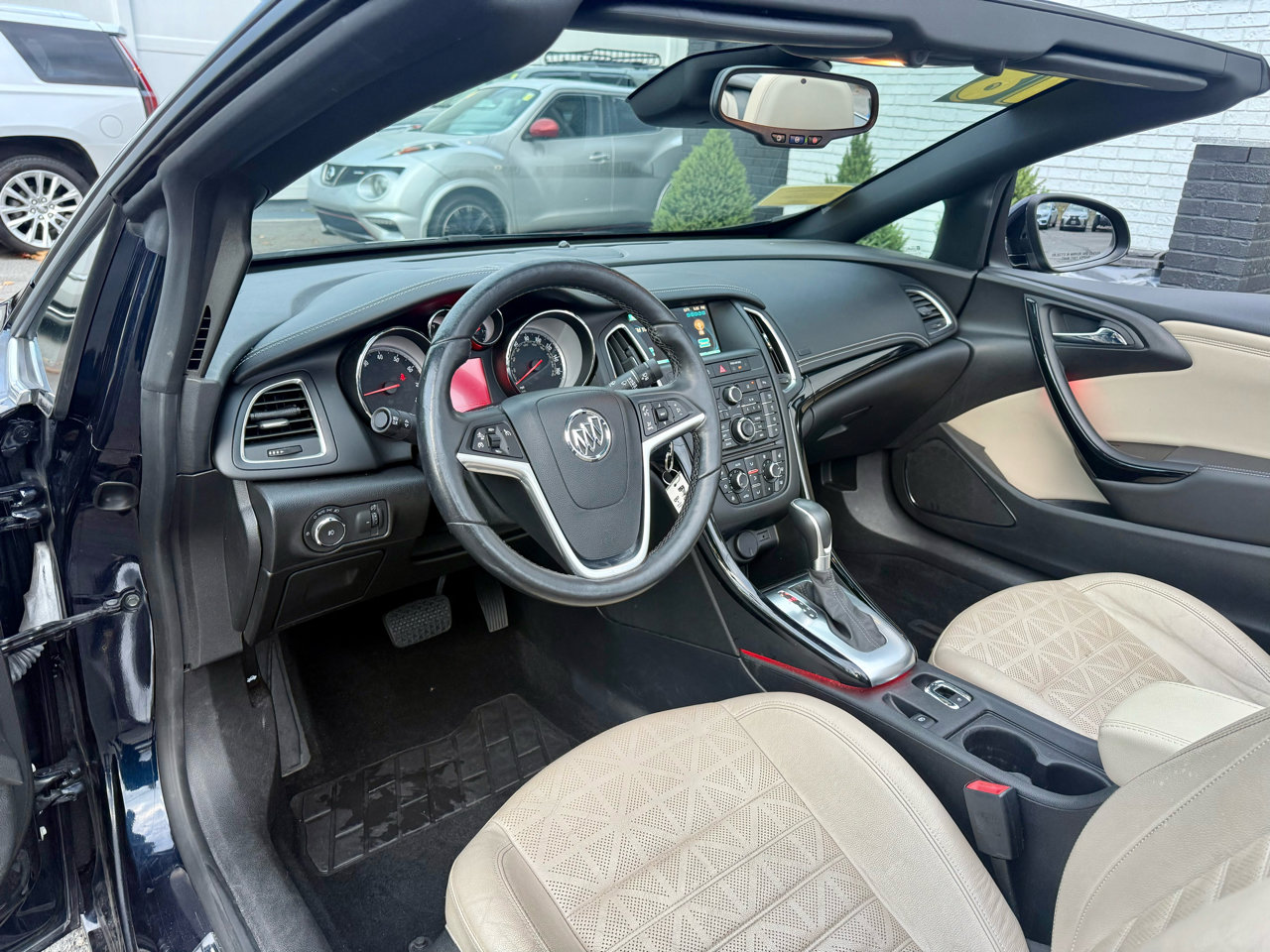 Used 2018 Buick Cascada Premium image 21