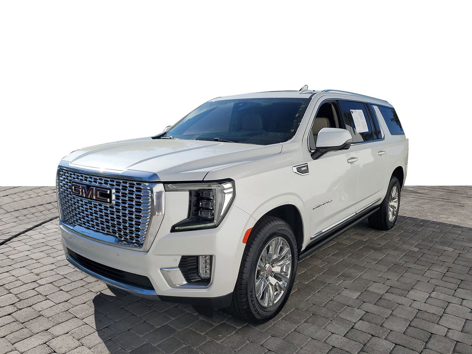 Certified 2022 GMC Yukon XL Denali image 3