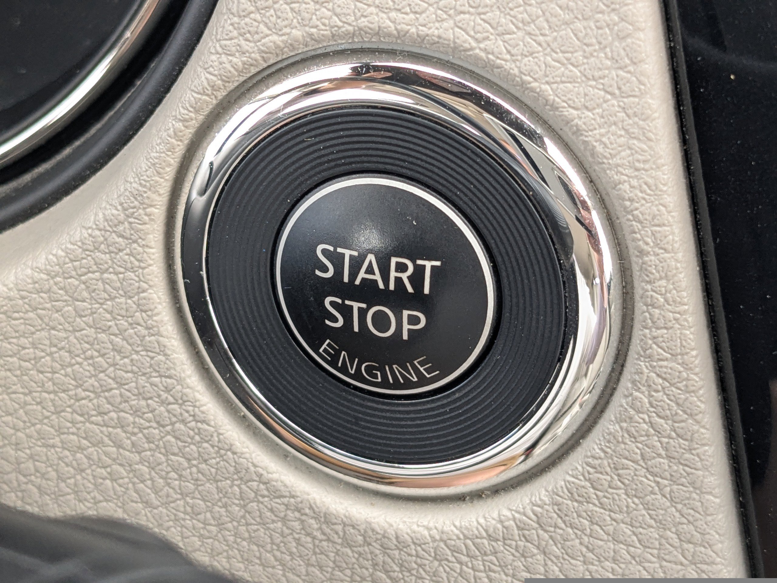 Used 2019 Nissan Rogue Sport SV image 29