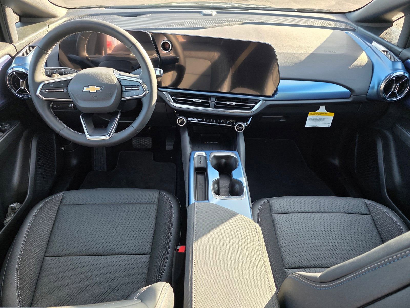 New 2026 Chevrolet Equinox EV LT image 18