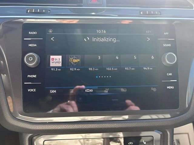 Used 2023 Volkswagen Tiguan SE FWD image 13