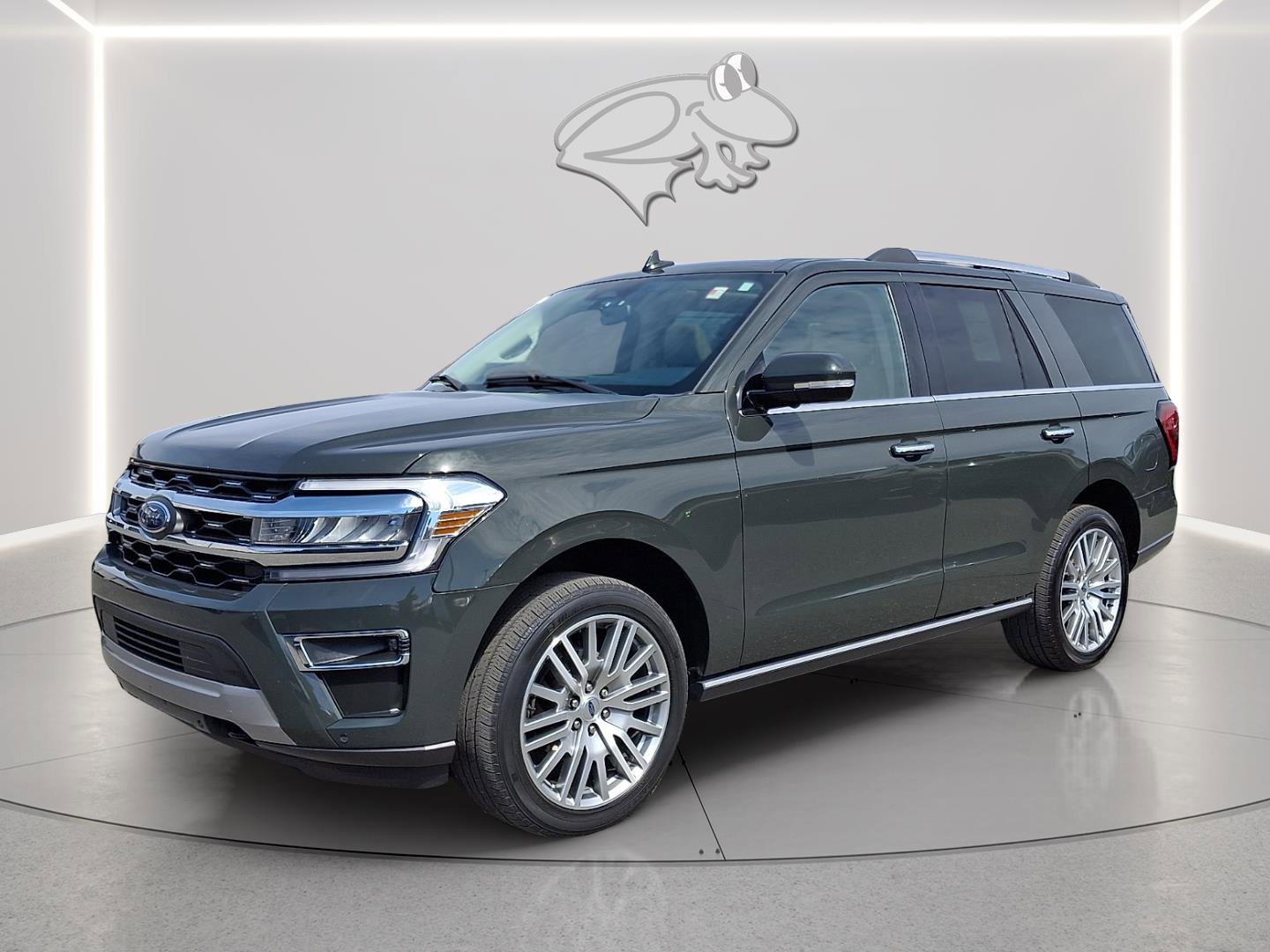 Used 2022 Ford Expedition Limited image 3