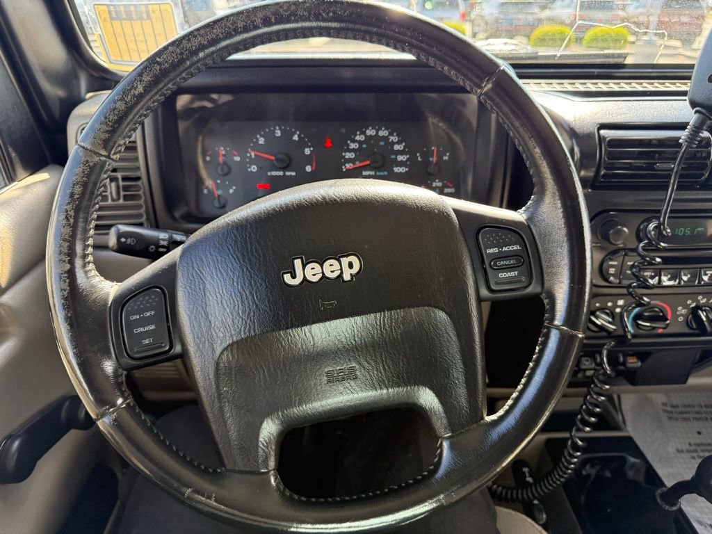 Used 2006 Jeep Wrangler Unlimited Rubicon AWD/4WD image 16