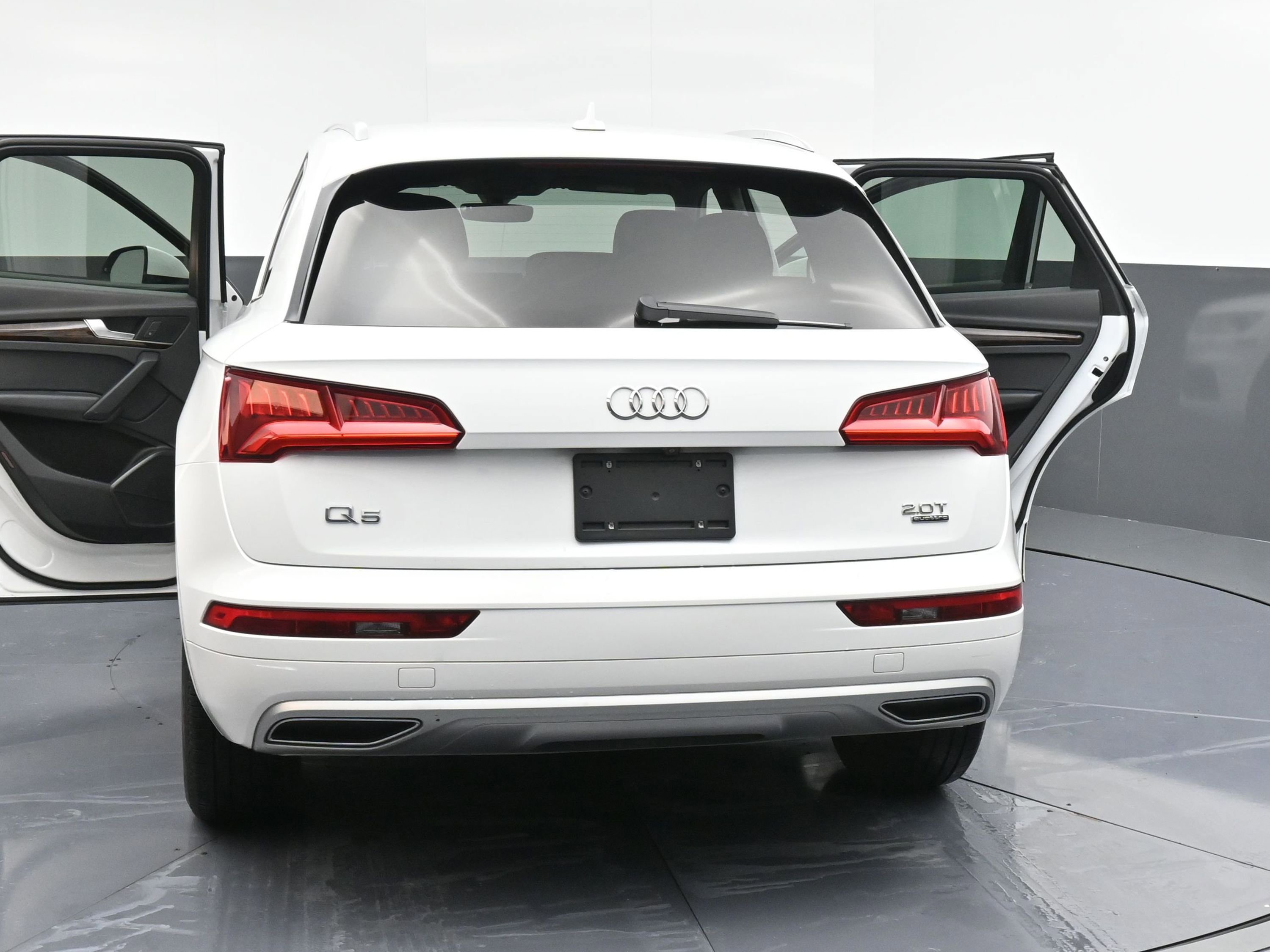 Used 2018 Audi Q5 2.0T Premium image 38