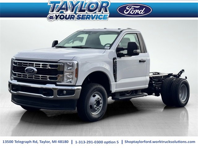 New 2025 Ford F350 XL w/ XL Chrome Package