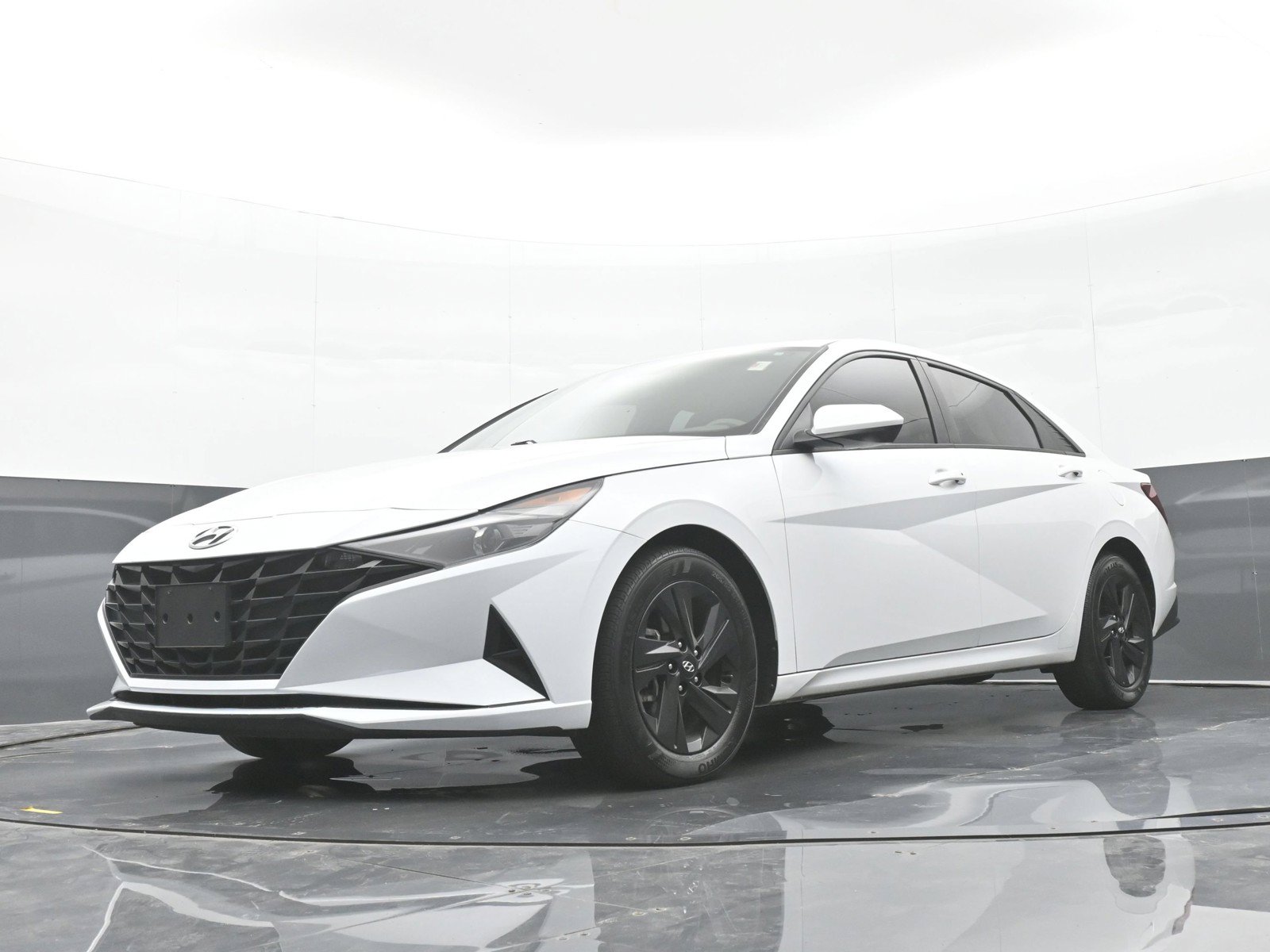 Certified 2021 Hyundai Elantra SEL FWD image 42