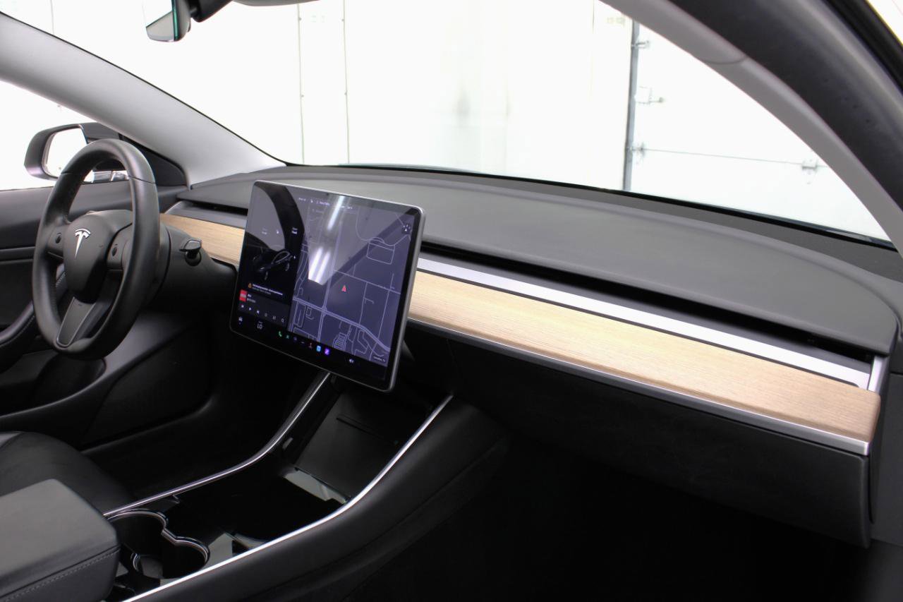Used 2019 Tesla Model 3 Standard Range Plus RWD image 44