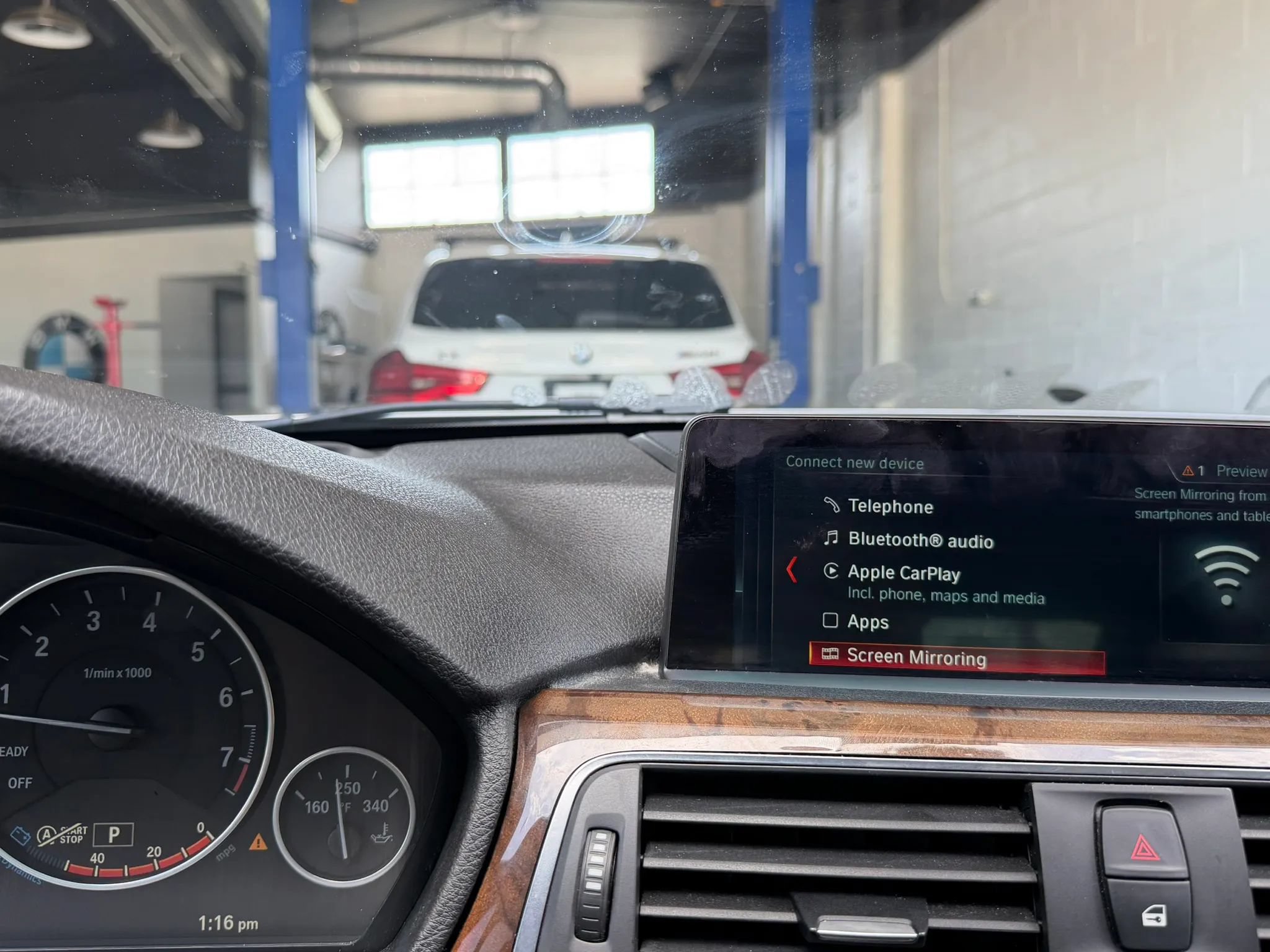Used 2016 BMW 340i xDrive Sedan AWD/4WD image 24