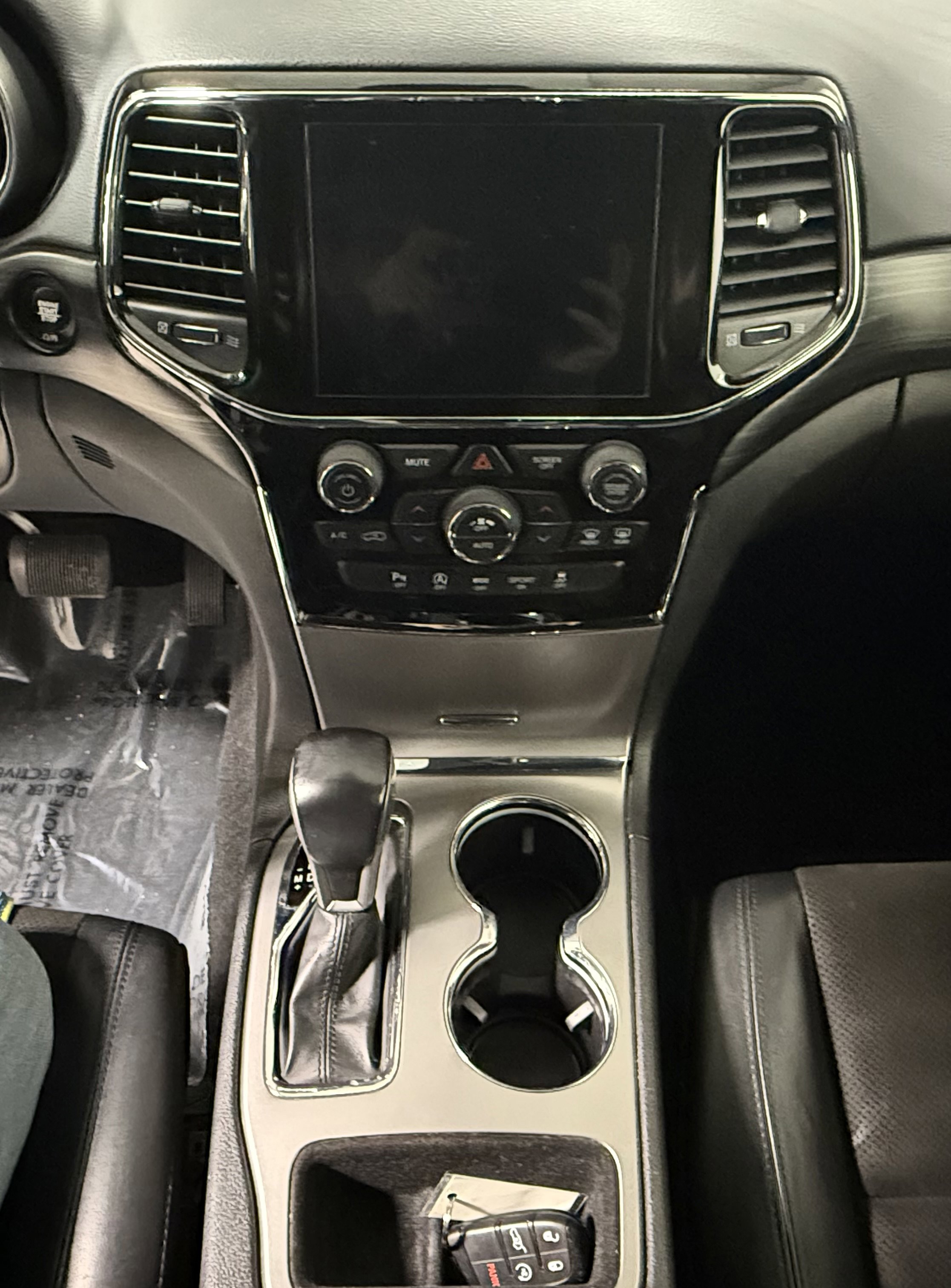 Used 2021 Jeep Grand Cherokee Laredo X RWD image 22