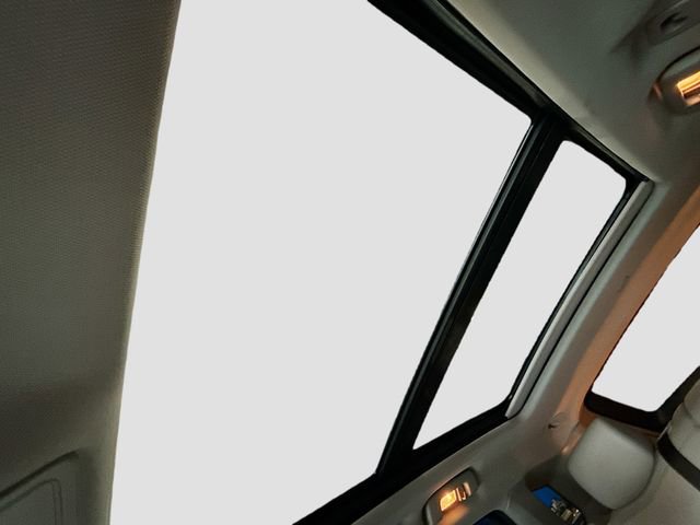 Used 2016 Cadillac SRX Luxury w/ Driver Awareness Package image 22