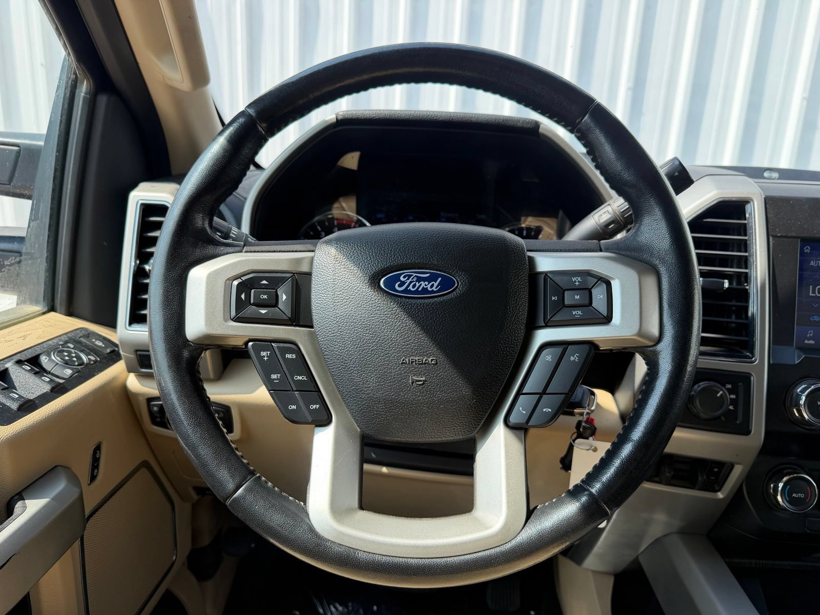 Used 2021 Ford F250 Lariat w/ FX4 Off-Road Package AWD/4WD image 14