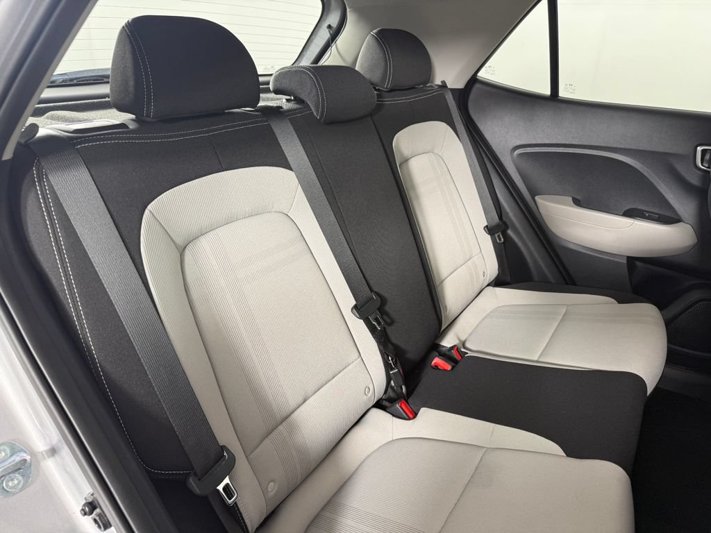 Certified 2026 Hyundai Venue SEL FWD image 31