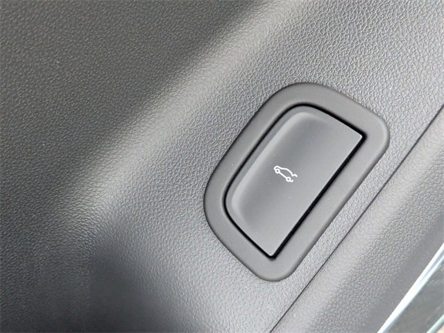 New 2026 Chevrolet Traverse High Country image 11