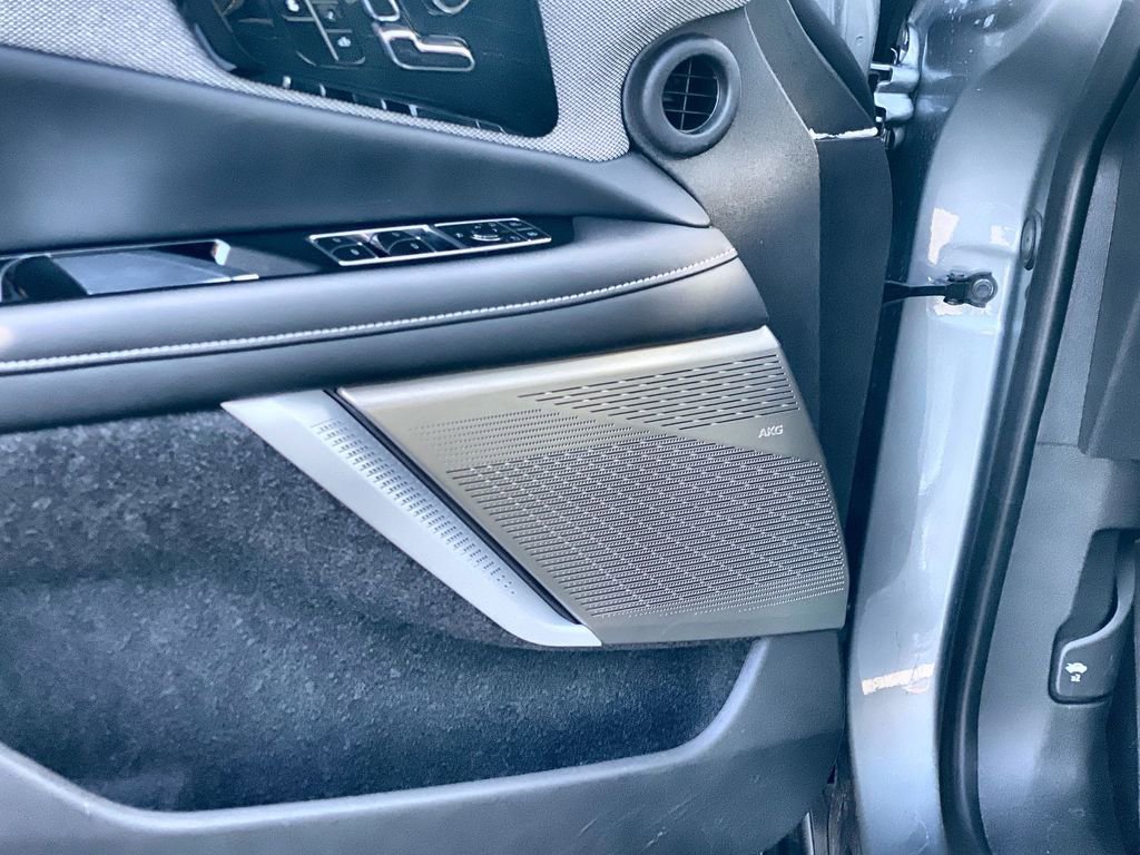 Used 2026 Cadillac Optiq Luxury 1 image 23