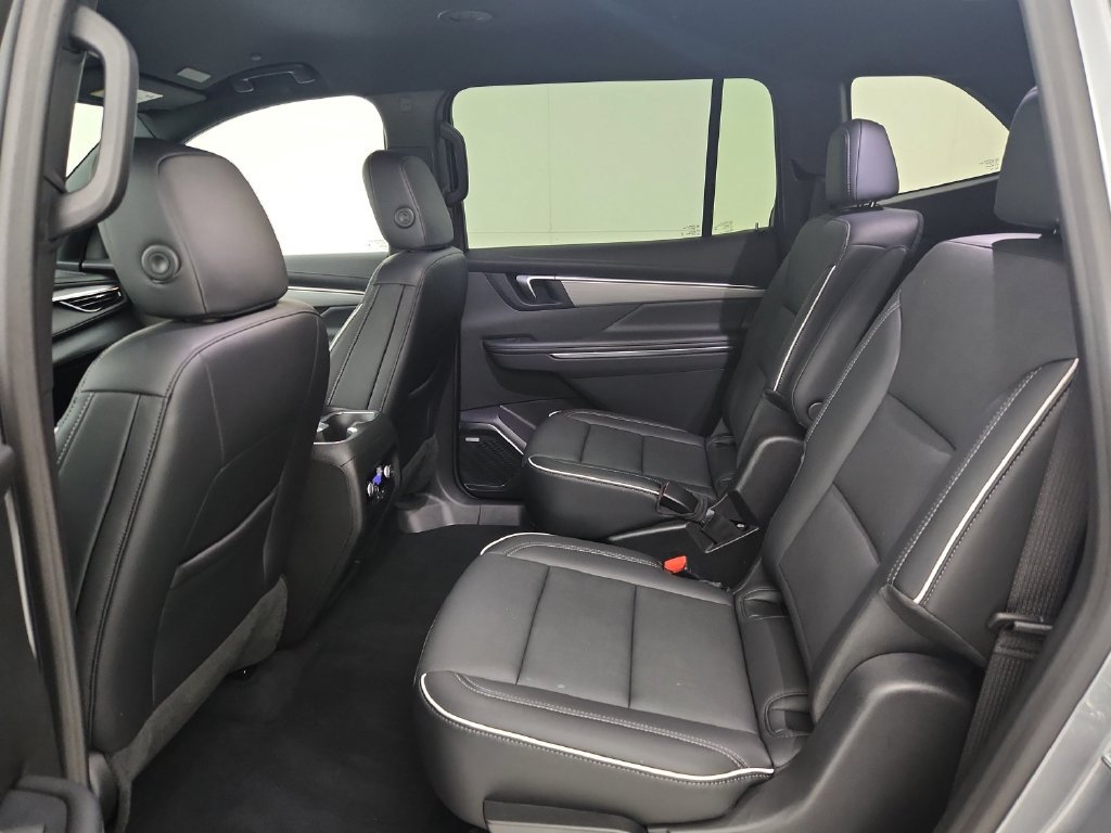 Used 2026 Buick Enclave Preferred FWD image 33