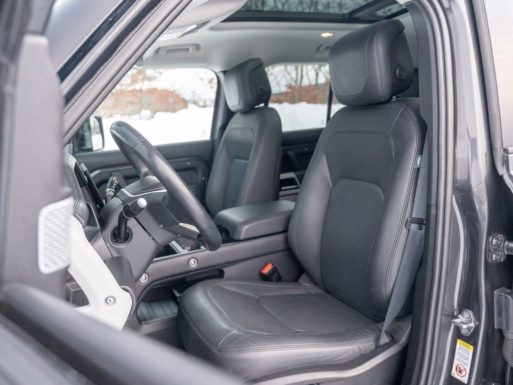 Certified 2023 Land Rover Defender 130 SE image 20