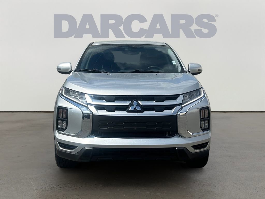 Used 2025 Mitsubishi Outlander Sport SE AWD/4WD image 2