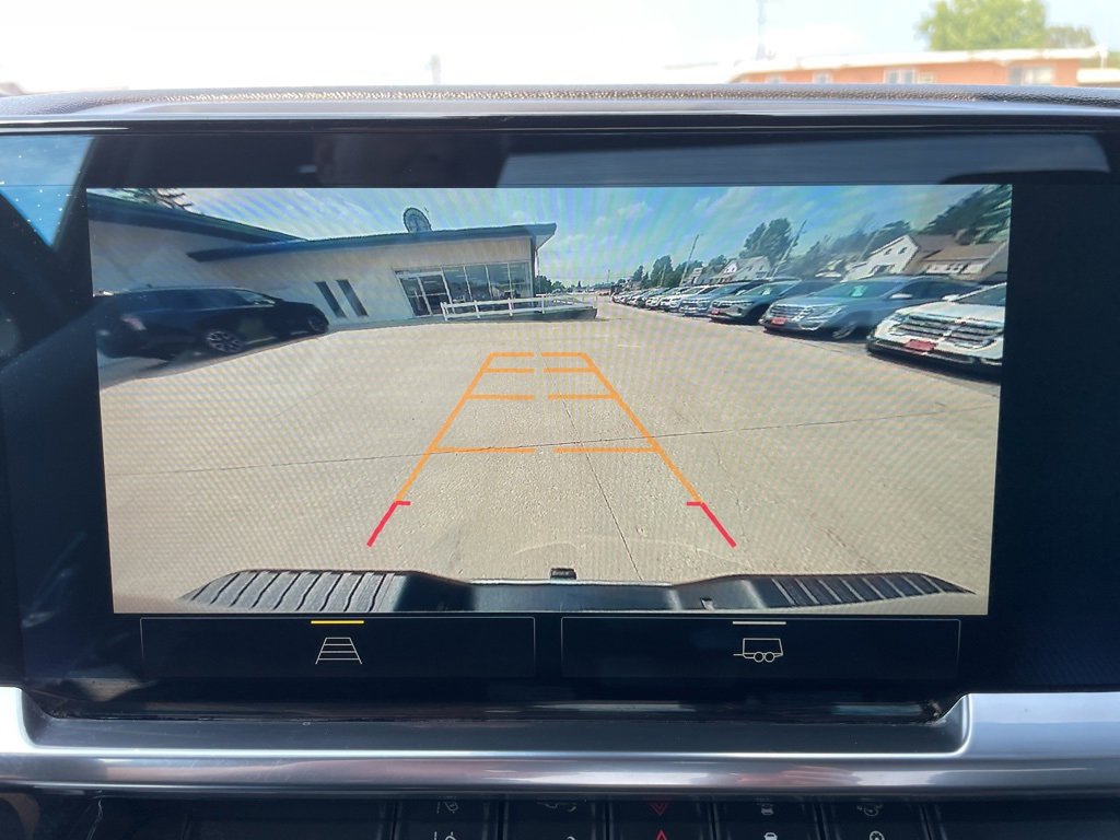 Used 2024 Chevrolet Silverado 2500 LT w/ Convenience Package image 11