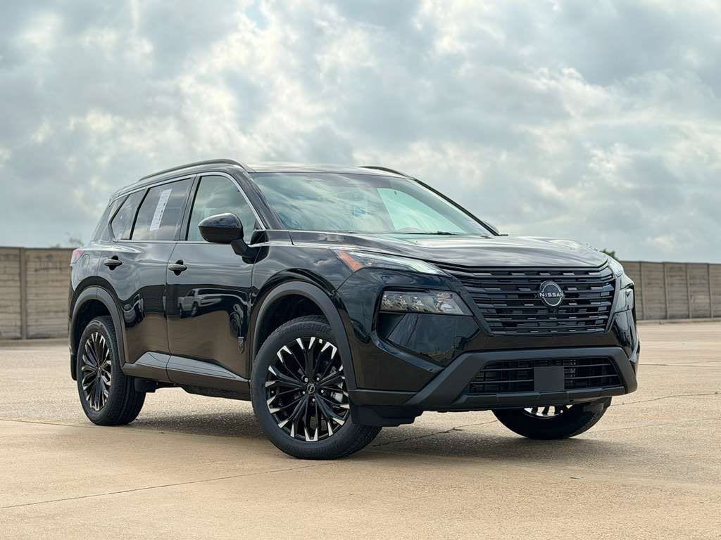 New 2026 Nissan Rogue Dark Armor FWD image 8