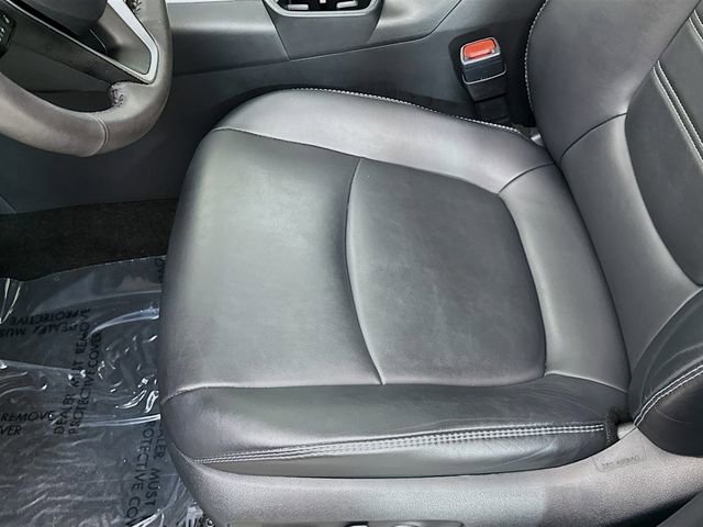 Used 2023 Toyota RAV4 XLE Premium image 19