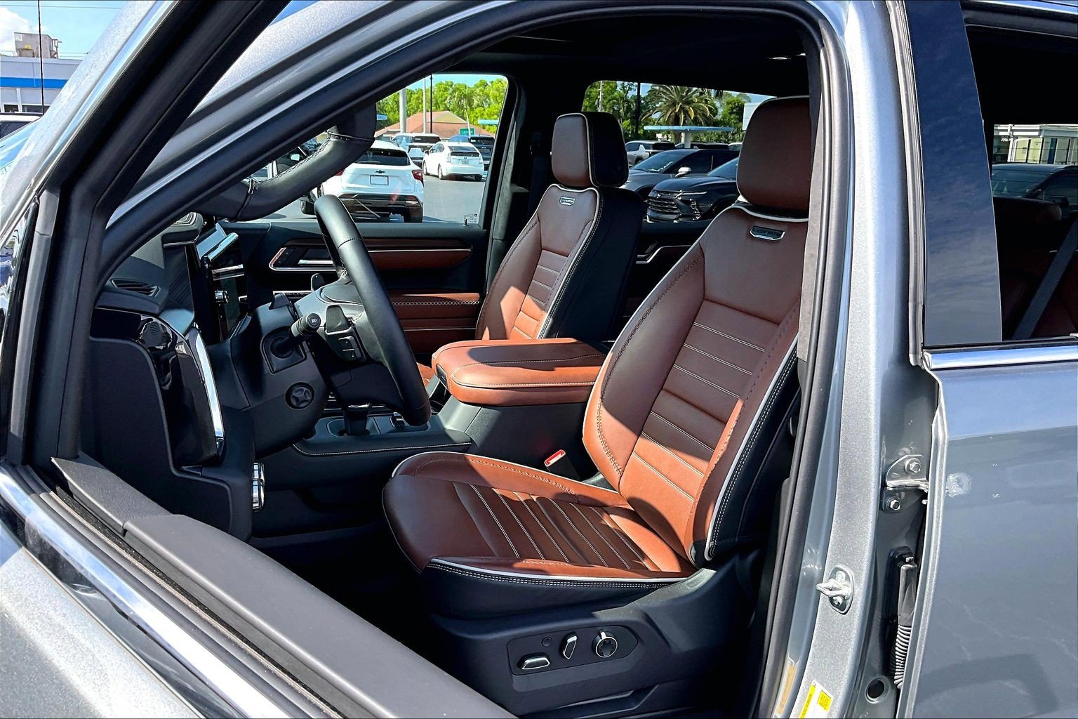 Used 2025 GMC Sierra 1500 Denali Ultimate AWD/4WD image 18
