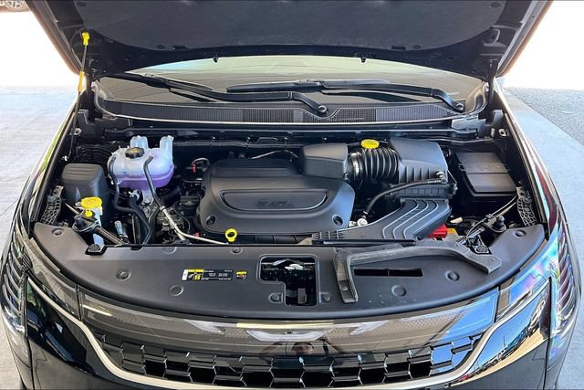 New 2027 Chrysler Pacifica Select FWD image 11
