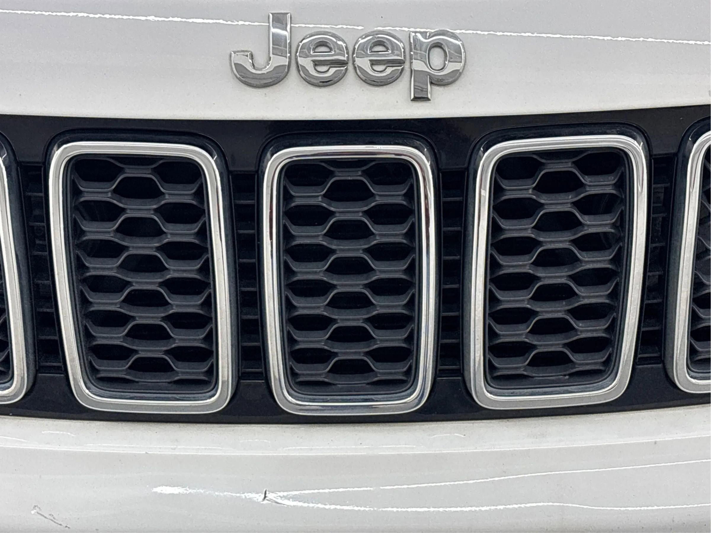 Used 2019 Jeep Grand Cherokee Limited w/ Luxury Group II image 36