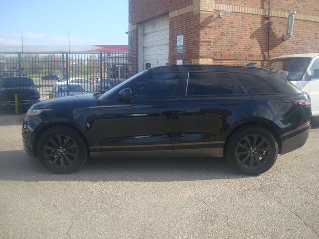 Used 2018 Land Rover Range Rover Velar R-Dynamic SE AWD/4WD image 2