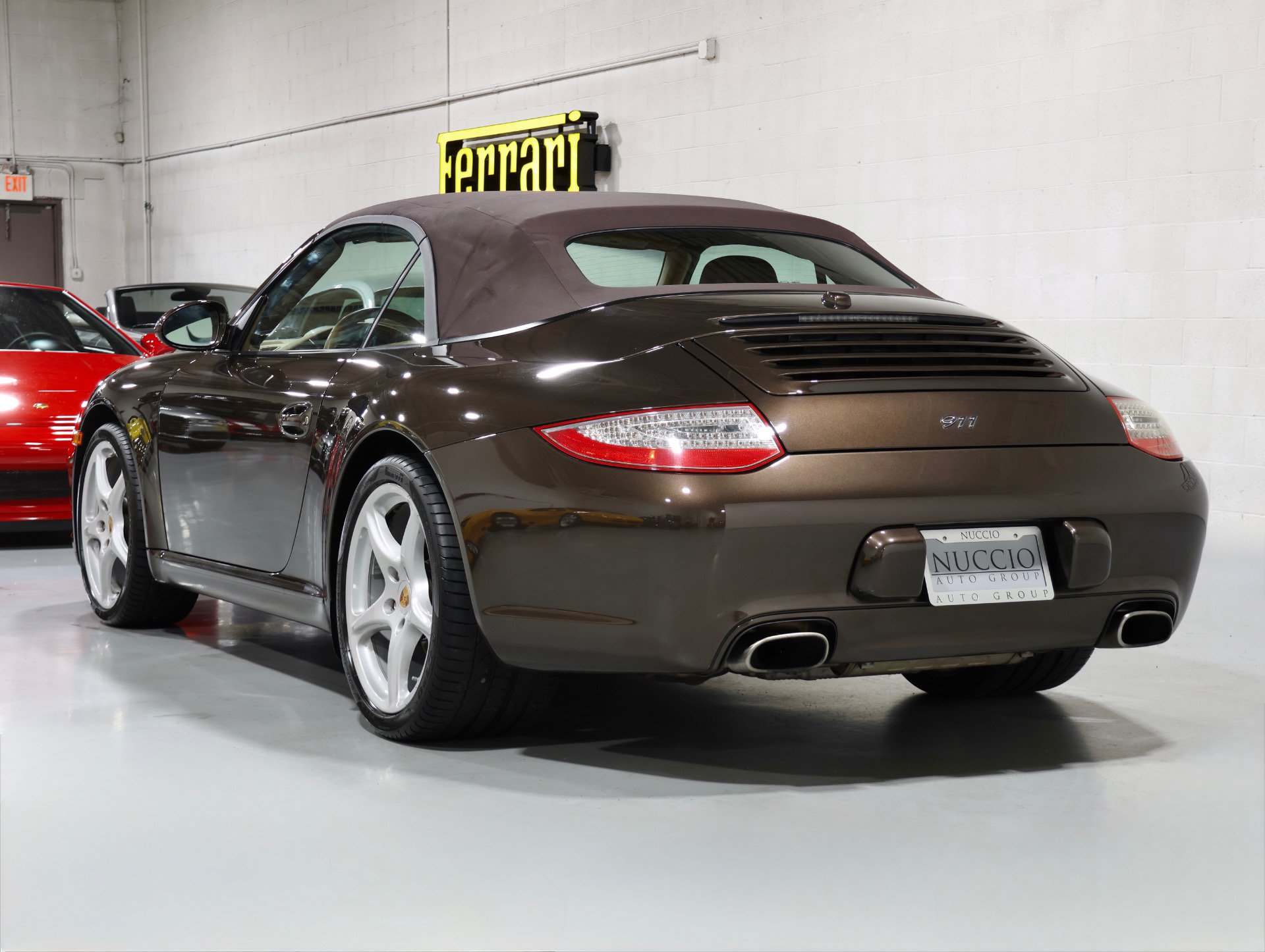 Used 2011 Porsche 911 Cabriolet image 8