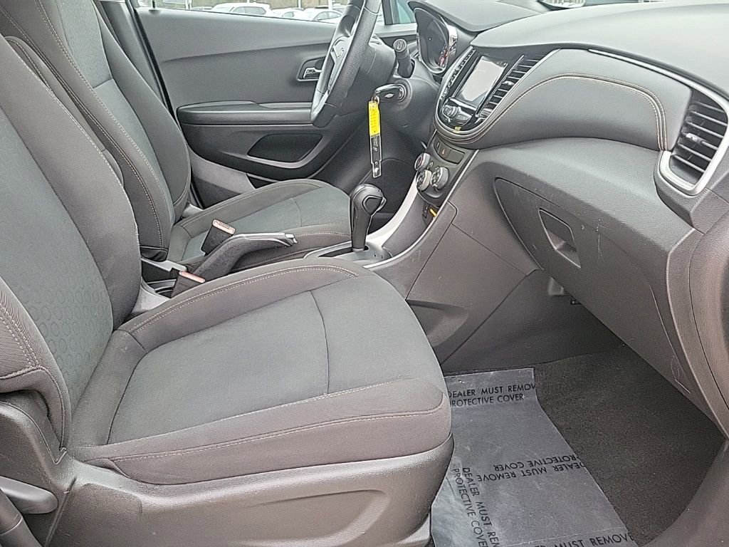 Used 2021 Chevrolet Trax LS image 14