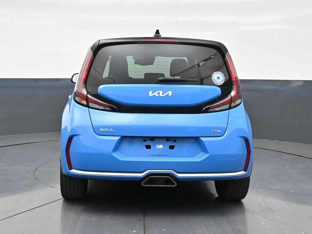 Used 2023 Kia Soul GT-Line FWD image 4