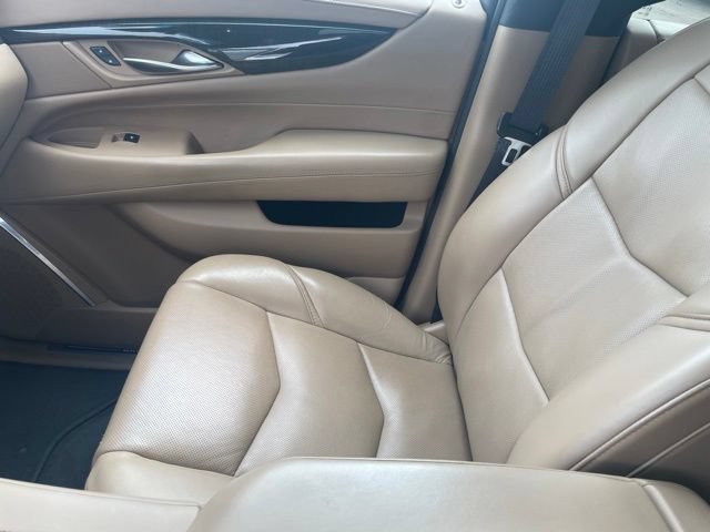 Used 2020 Cadillac Escalade Platinum RWD image 23