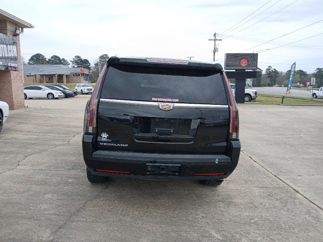 Used 2017 Cadillac Escalade Premium Luxury AWD/4WD image 4