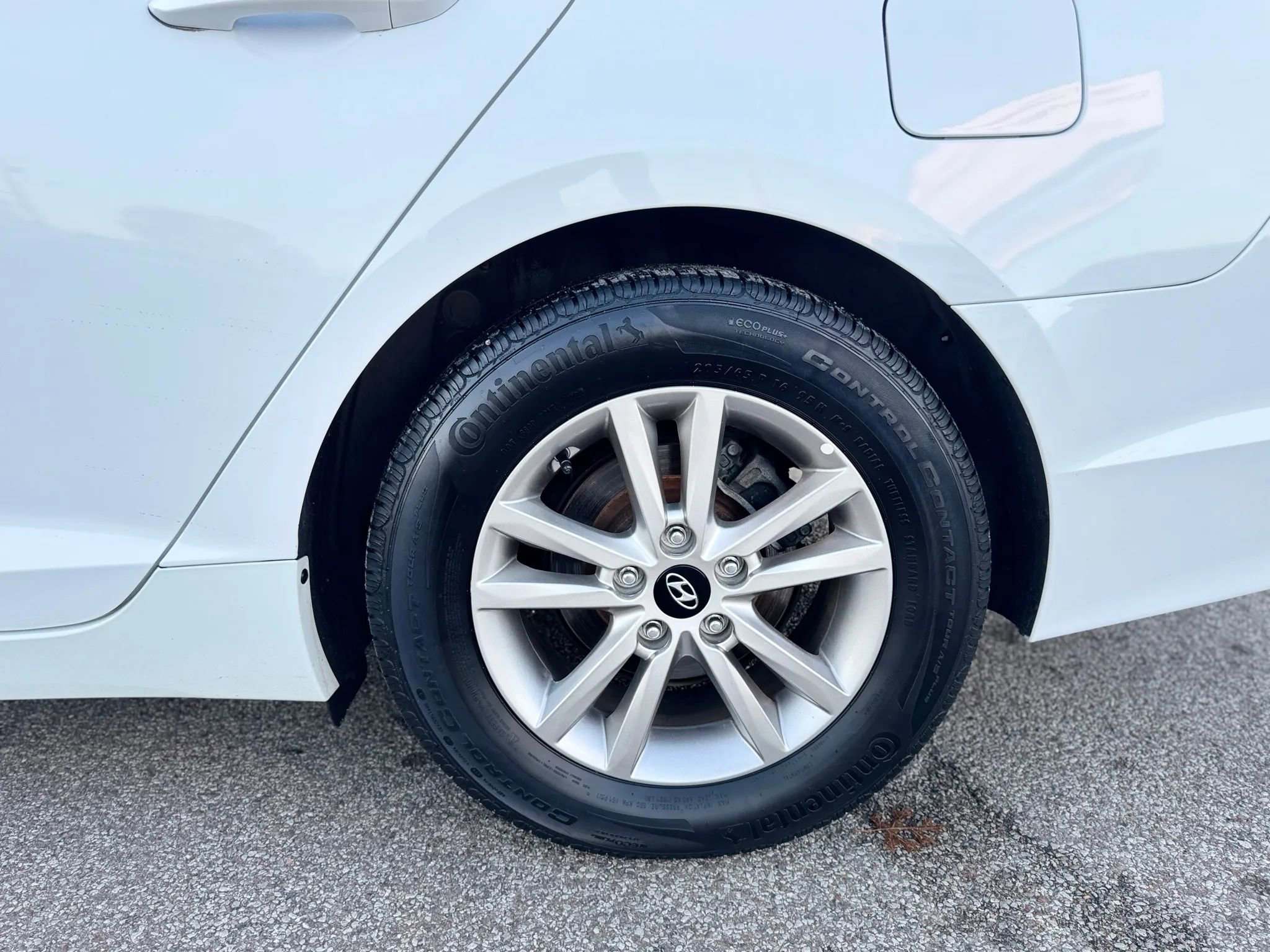 Used 2017 Hyundai Sonata SE image 10