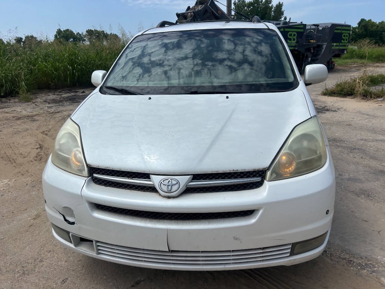 Used 2004 Toyota Sienna XLE FWD image 3