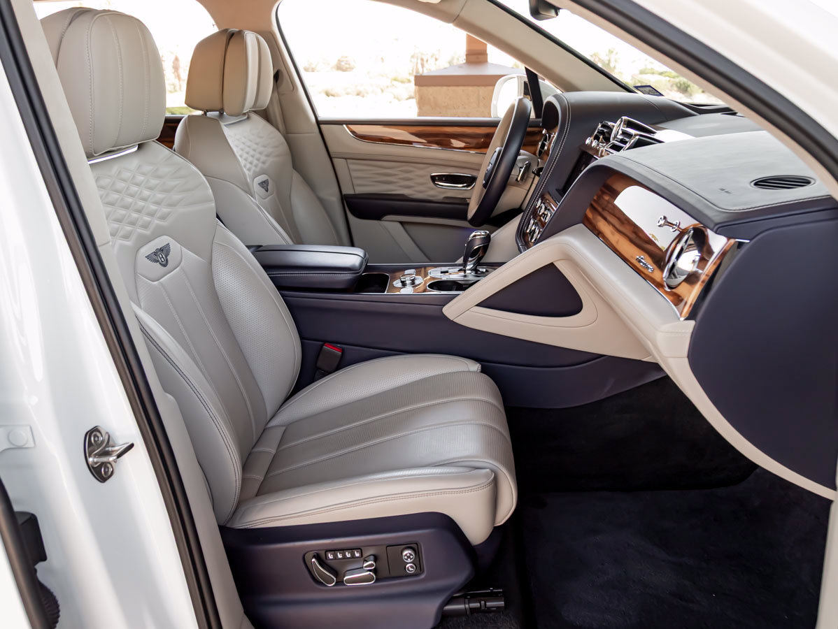Certified 2024 Bentley Bentayga AWD/4WD image 2