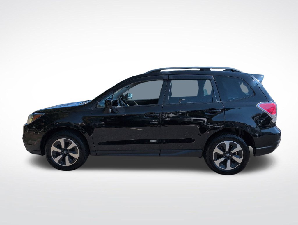 Used 2018 Subaru Forester 2.5i Premium w/ All-Weather Package AWD/4WD image 4