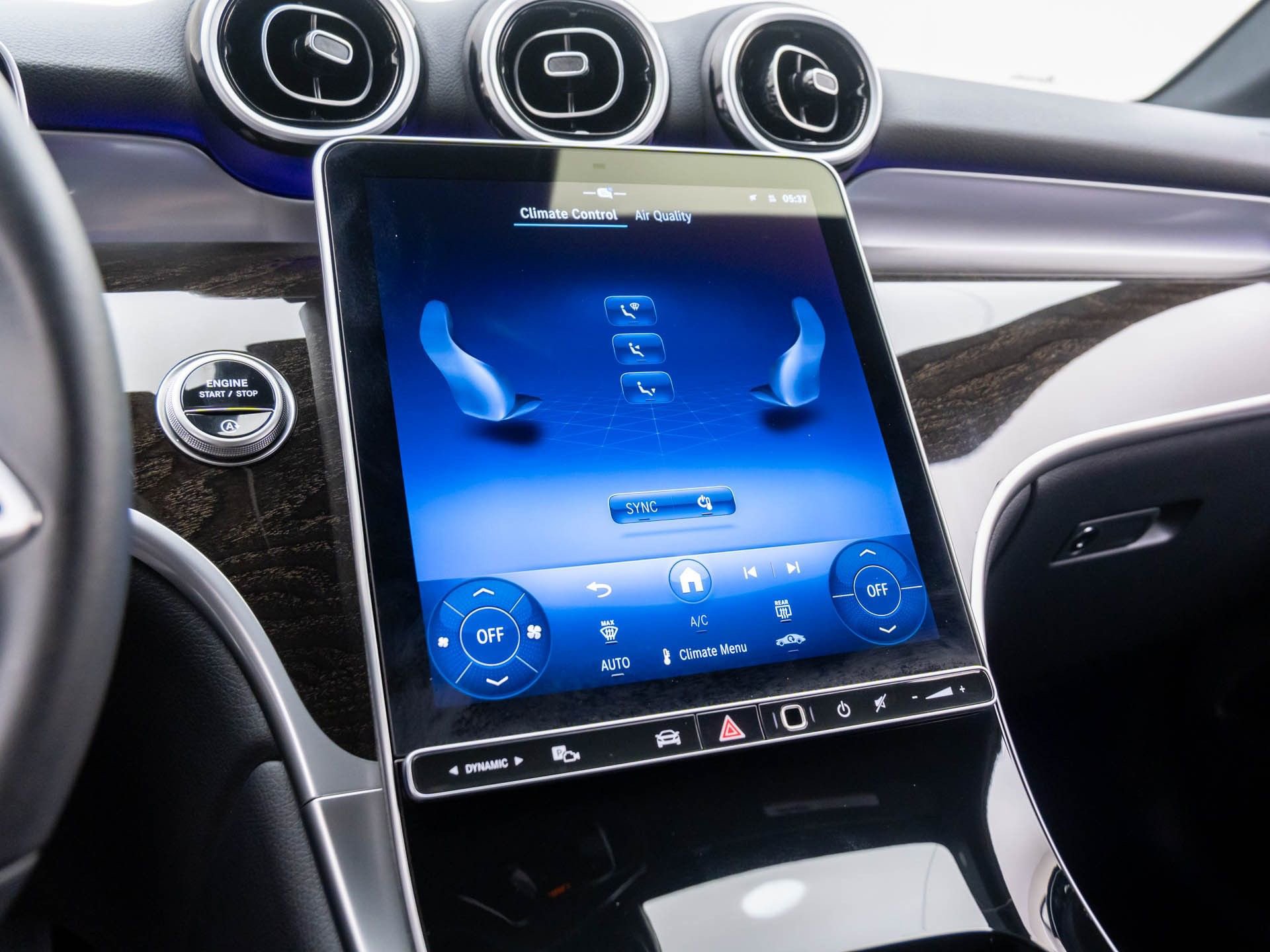 Certified 2025 Mercedes-Benz GLC 300 4MATIC image 24