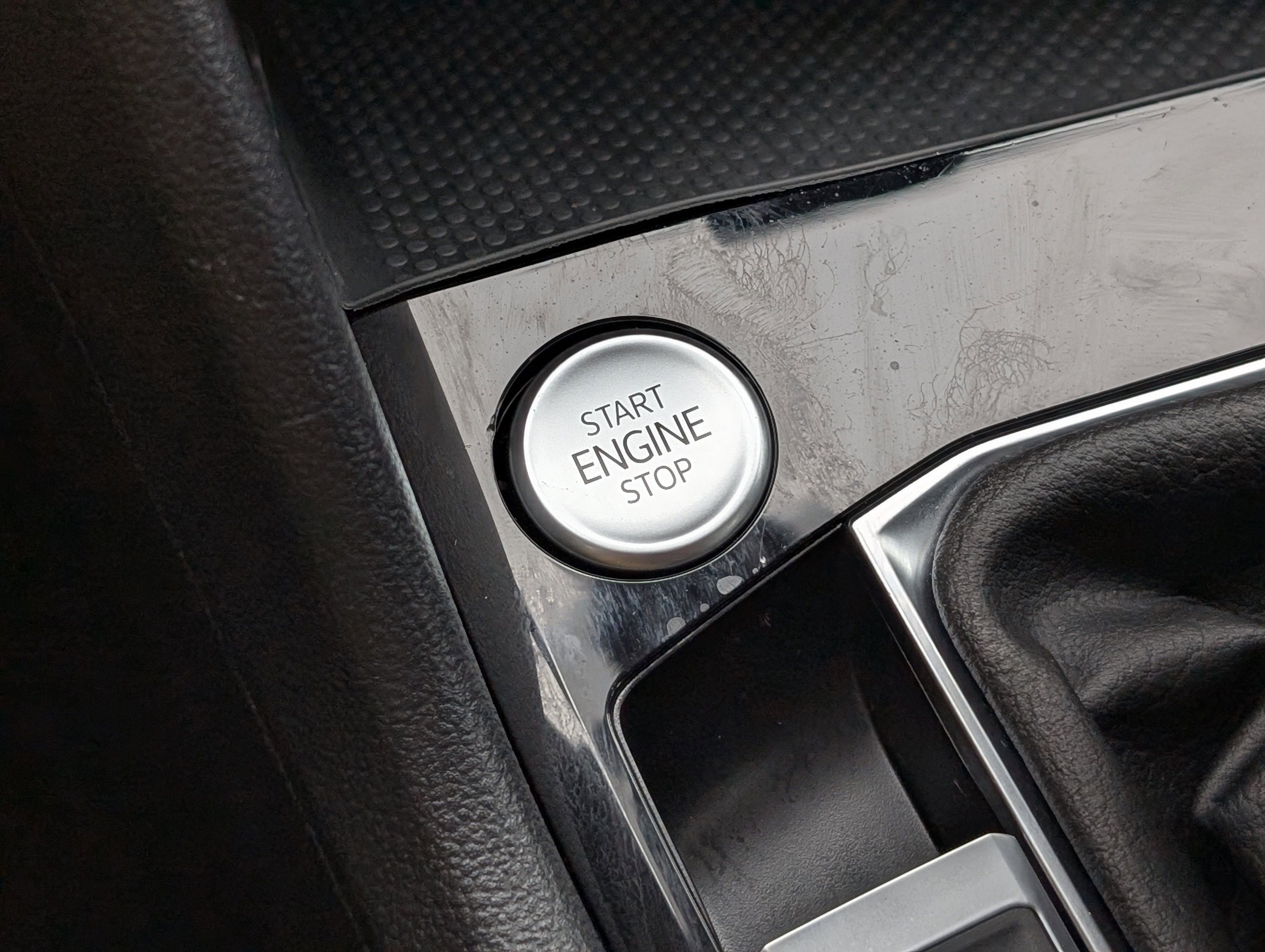 Used 2024 Volkswagen Taos S image 30