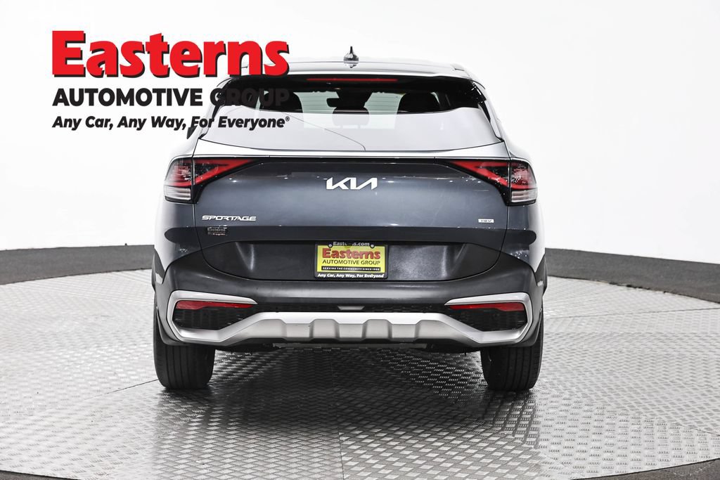 Used 2023 Kia Sportage LX AWD/4WD image 6