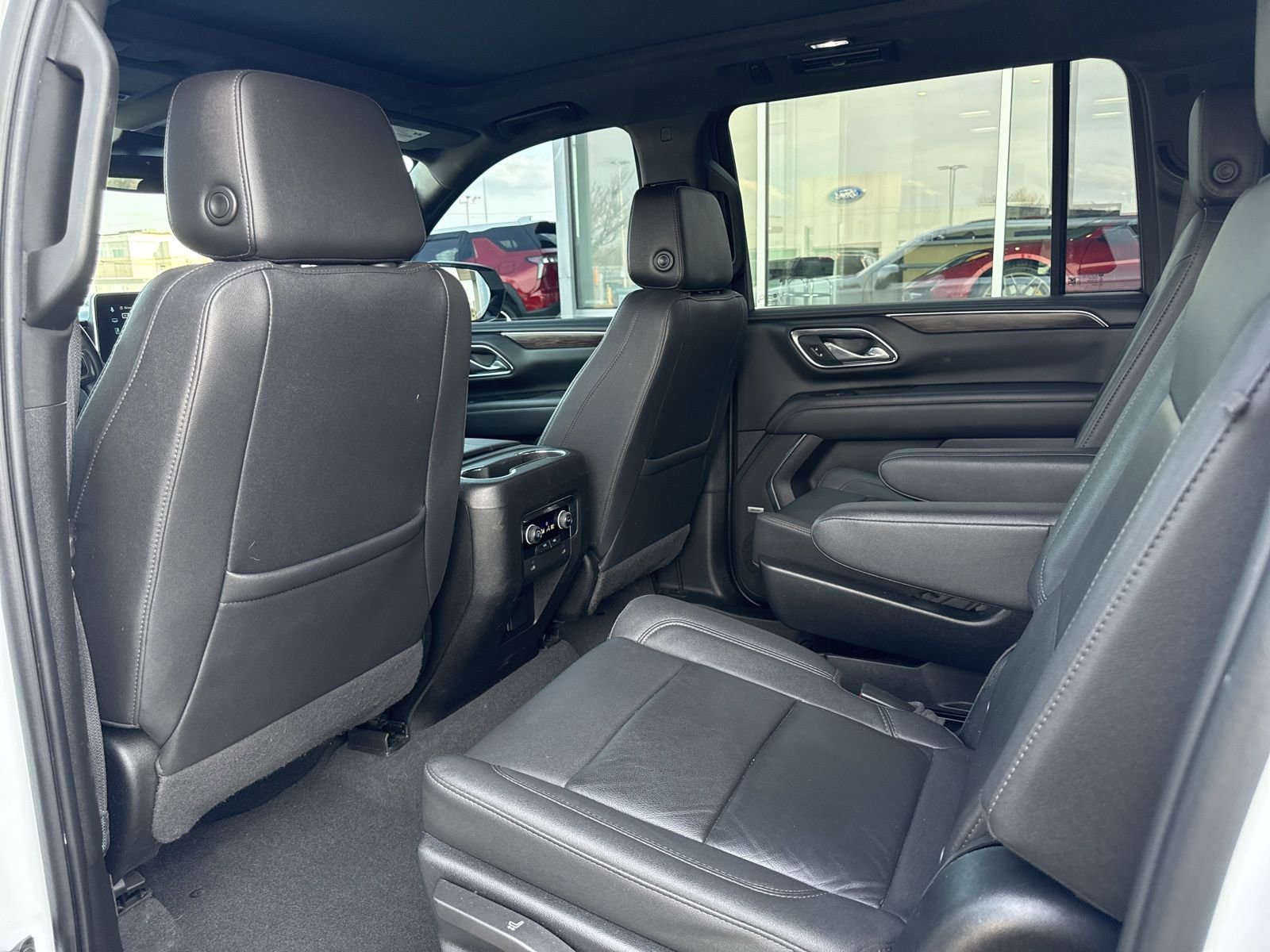 Used 2023 Chevrolet Suburban Z71 AWD/4WD image 16