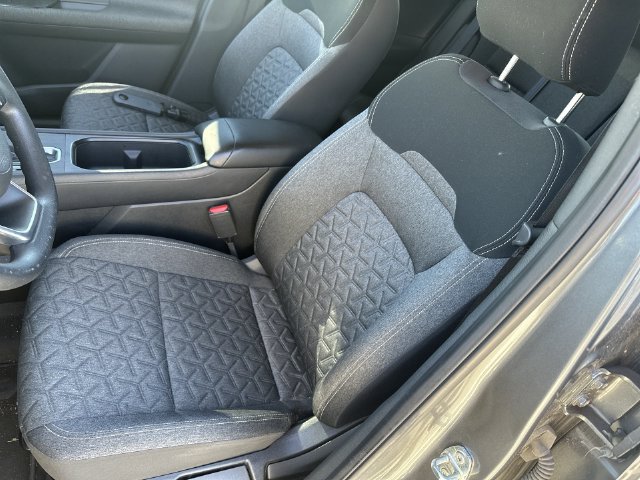 Used 2025 Nissan Kicks SV FWD image 15