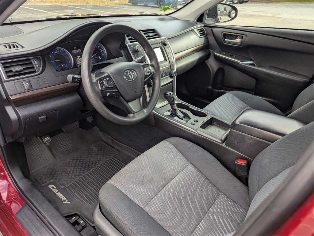 Certified 2017 Toyota Camry LE image 24
