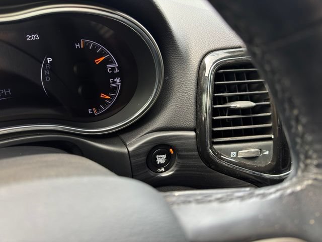 Used 2021 Jeep Grand Cherokee Laredo X AWD/4WD image 30