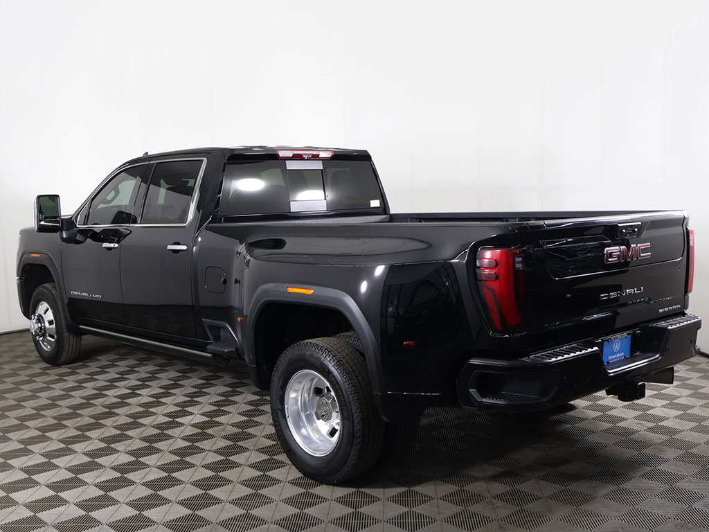 Used 2024 GMC Sierra 3500 Denali w/ Denali Reserve Package AWD/4WD image 15