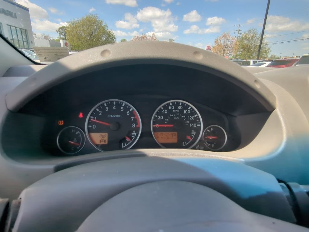 Used 2013 Nissan Frontier SL w/ Moonroof Pkg image 14