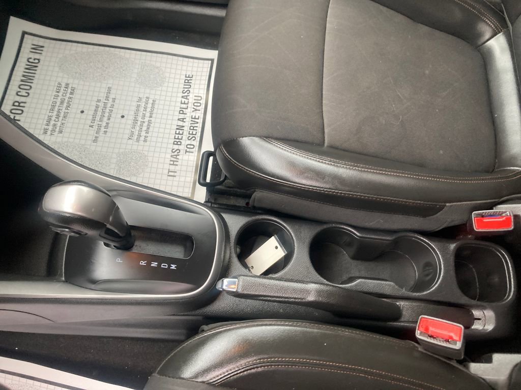 Used 2020 Chevrolet Trax LT w/ LT Convenience Package image 30