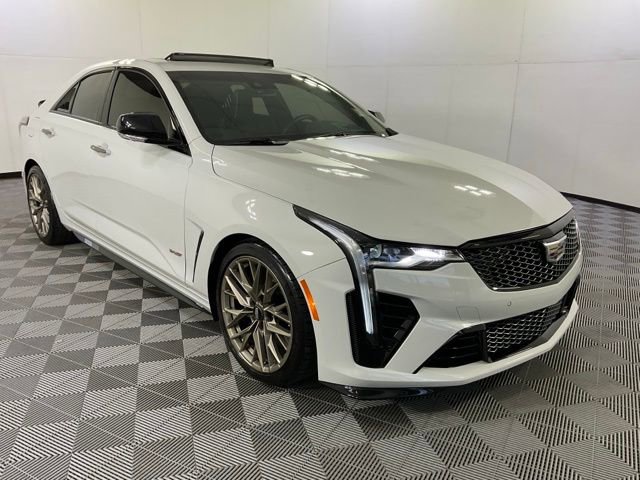 Used 2023 Cadillac CT4 V Blackwing w/ LPO, Bronce Accent Package RWD image 3